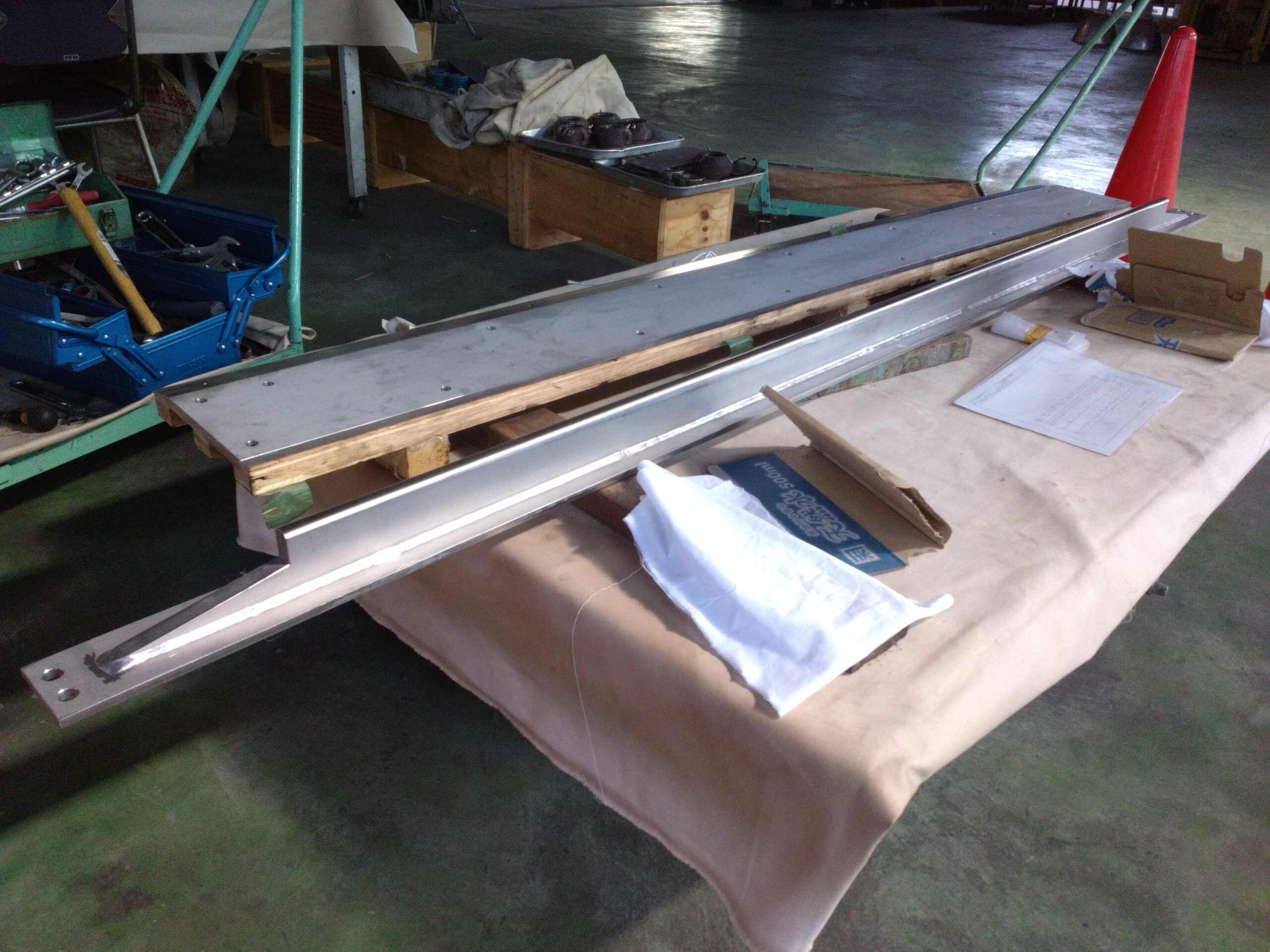 新規製作、ナイフ部と受け部