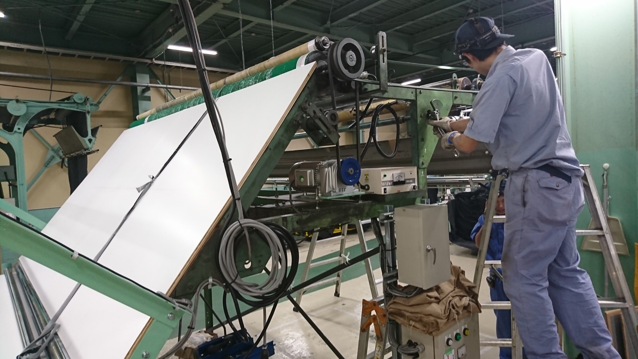 解反機の改修工事　振り落とし装置の高さ変更