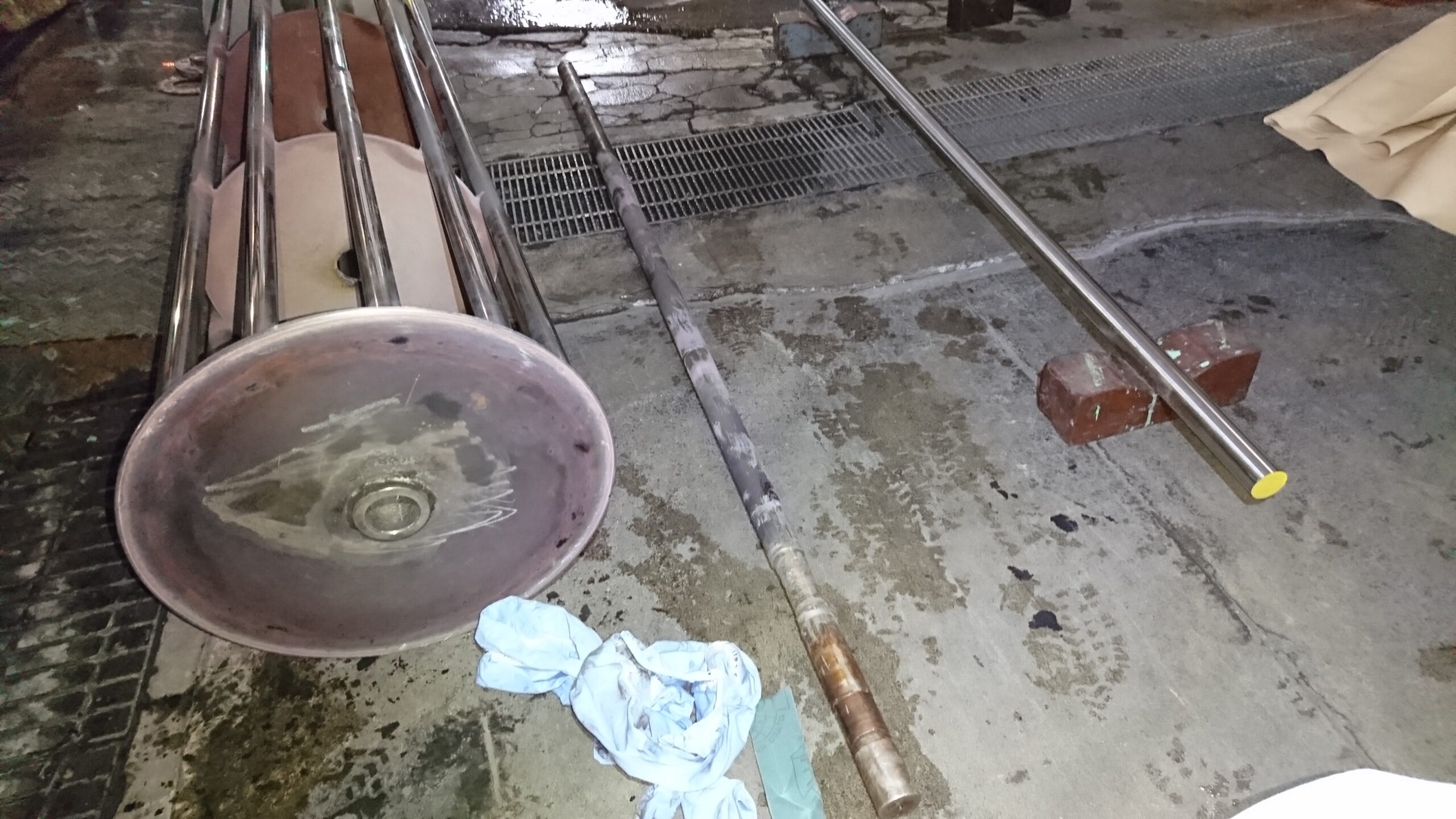 スイングエースリールシャフトの交換工事